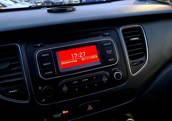 Kia Carens cena 33499 przebieg: 125960, rok produkcji 2014 z Nasielsk małe 497